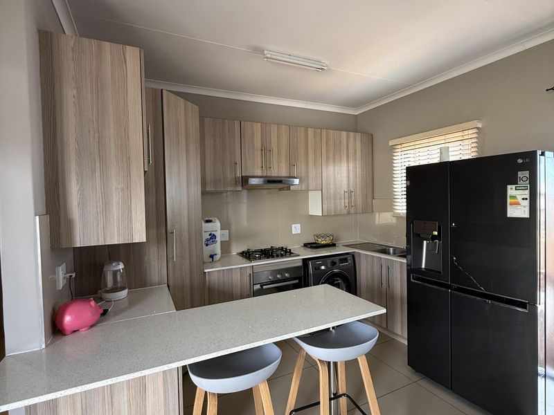 House For Sale In Witbank - Photo 6