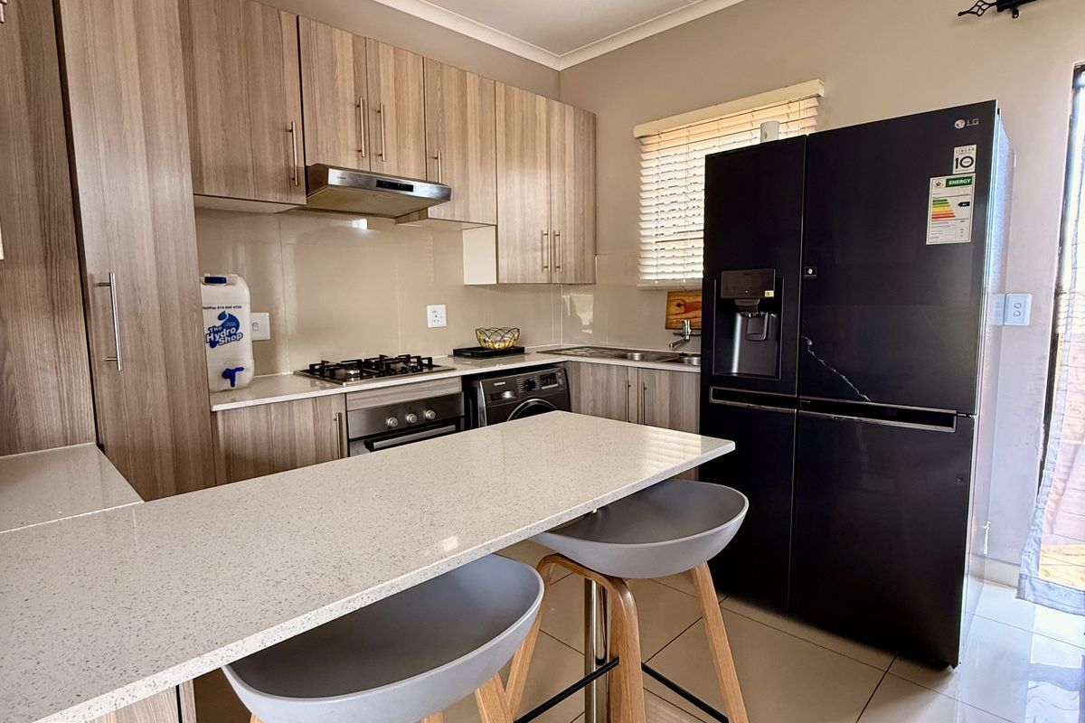 House For Sale In Witbank - Photo 4