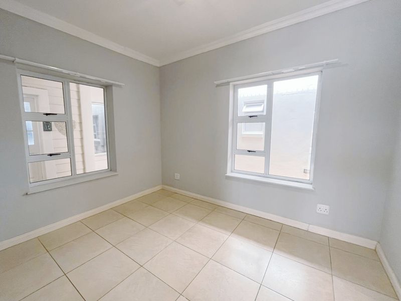WALMER HEIGHTS 1 BED 1 BATH APARTMENT FOR RENT - Photo 4