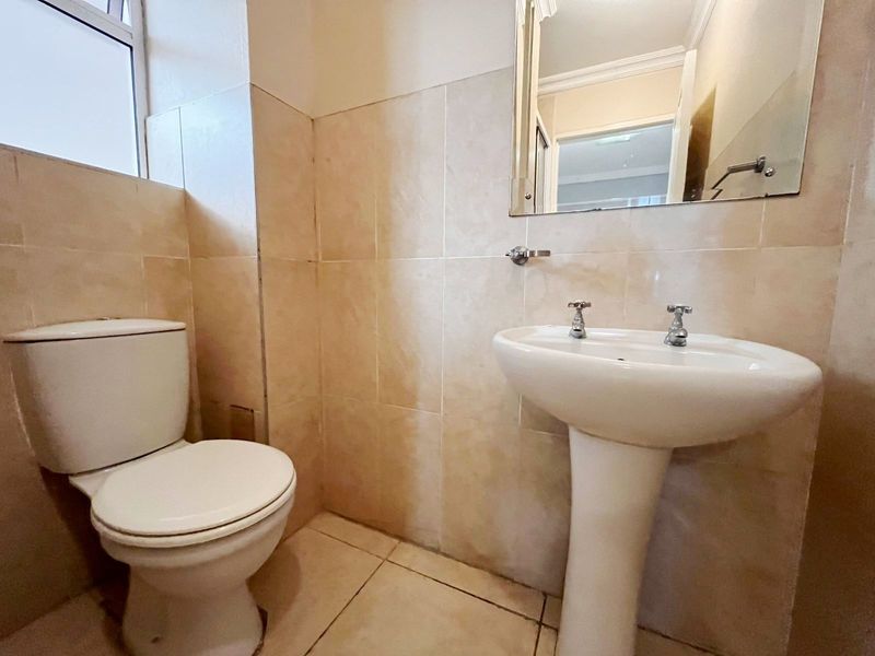 WALMER HEIGHTS 1 BED 1 BATH APARTMENT FOR RENT - Photo 9