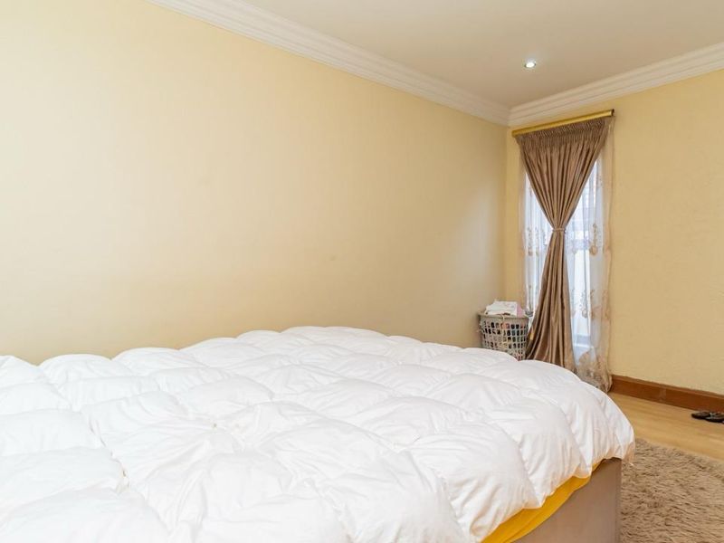 Double-Storey Luxury Home in Mahube Valley, Mamelodi - Photo 7