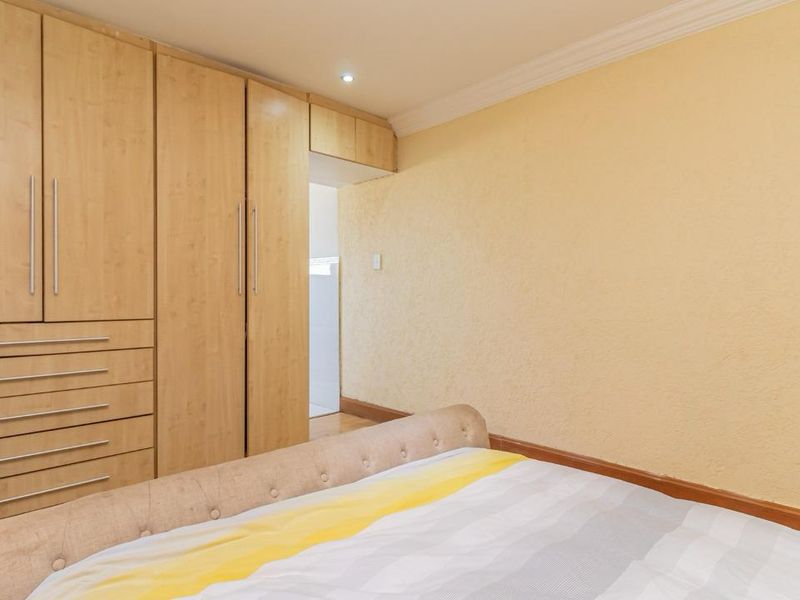 Double-Storey Luxury Home in Mahube Valley, Mamelodi - Photo 6