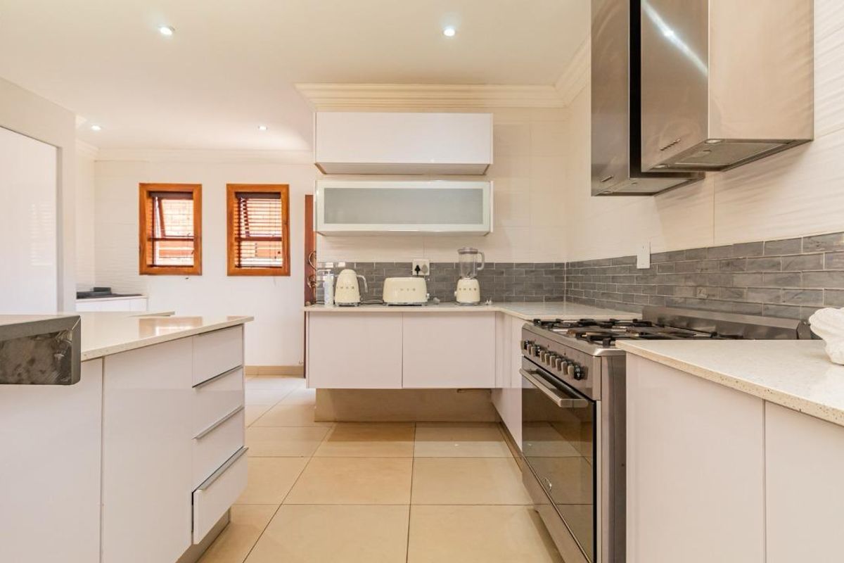 Double-Storey Luxury Home in Mahube Valley, Mamelodi - Photo 3