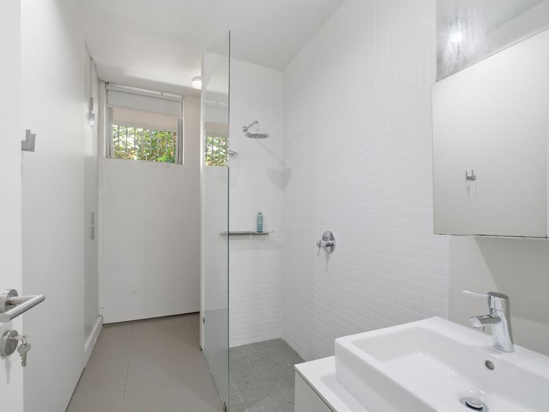 Beautiful 3 Bedroom Home in Dunkirk Estate - Photo 6