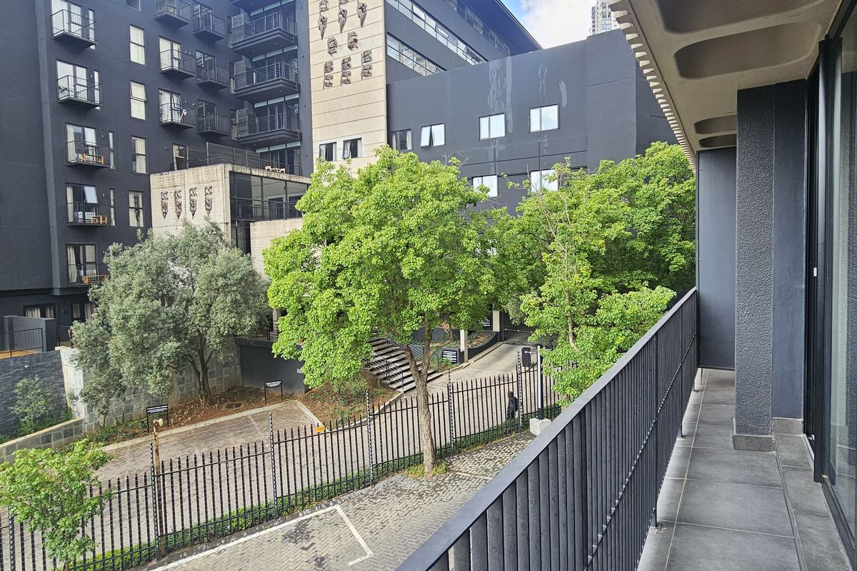 Spacious & Secure Urban Living – Unit 409 at The Lineal, Sandton - Photo 4