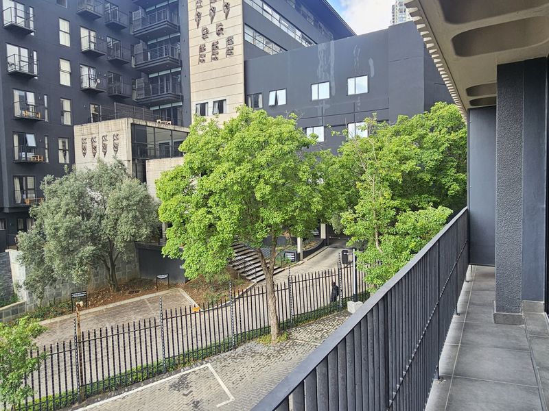 Spacious & Secure Urban Living – Unit 409 at The Lineal, Sandton - Photo 4