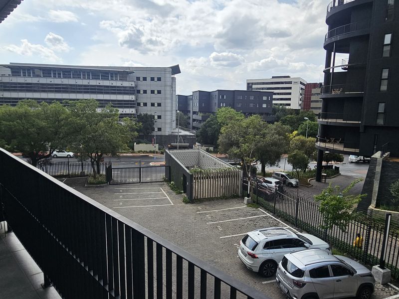 Spacious & Secure Urban Living – Unit 409 at The Lineal, Sandton - Photo 5