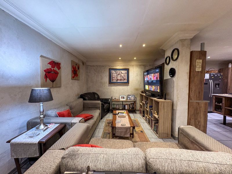 Impeccable Property In Sherwood Gardens - Photo 5