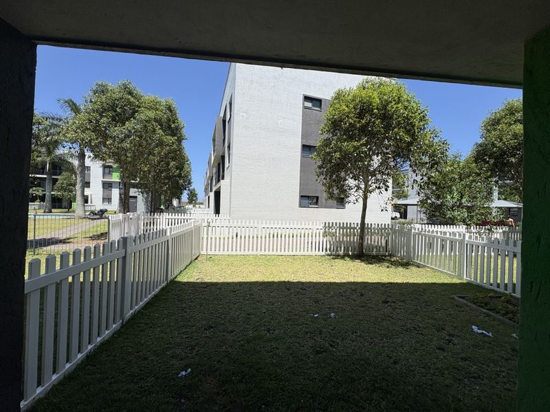 GORGEOUS 2-BEDROOM APARTMENT. - Photo 10