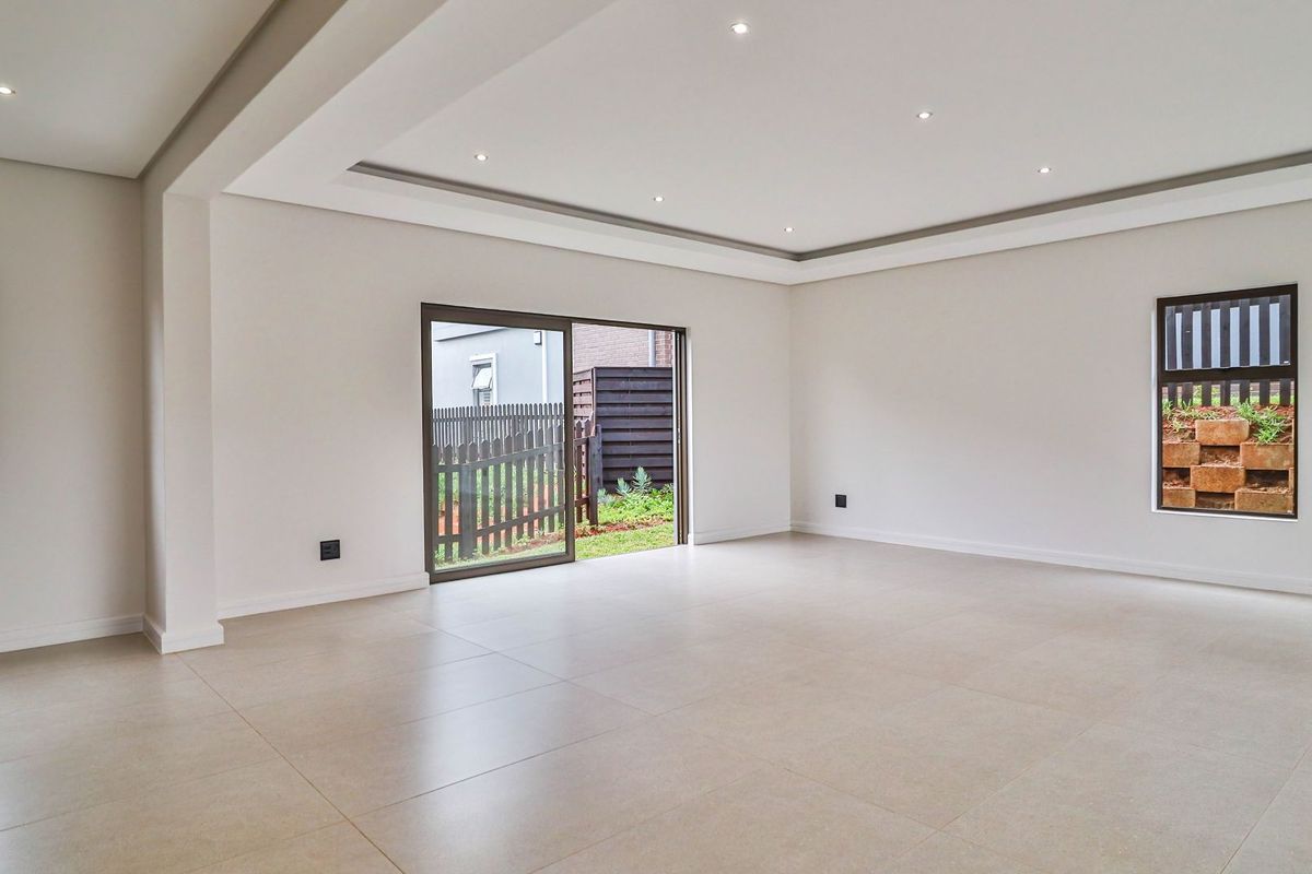 Perfect Location, Luxury and Tranquillity. (No Transfer Duty) - Photo 4