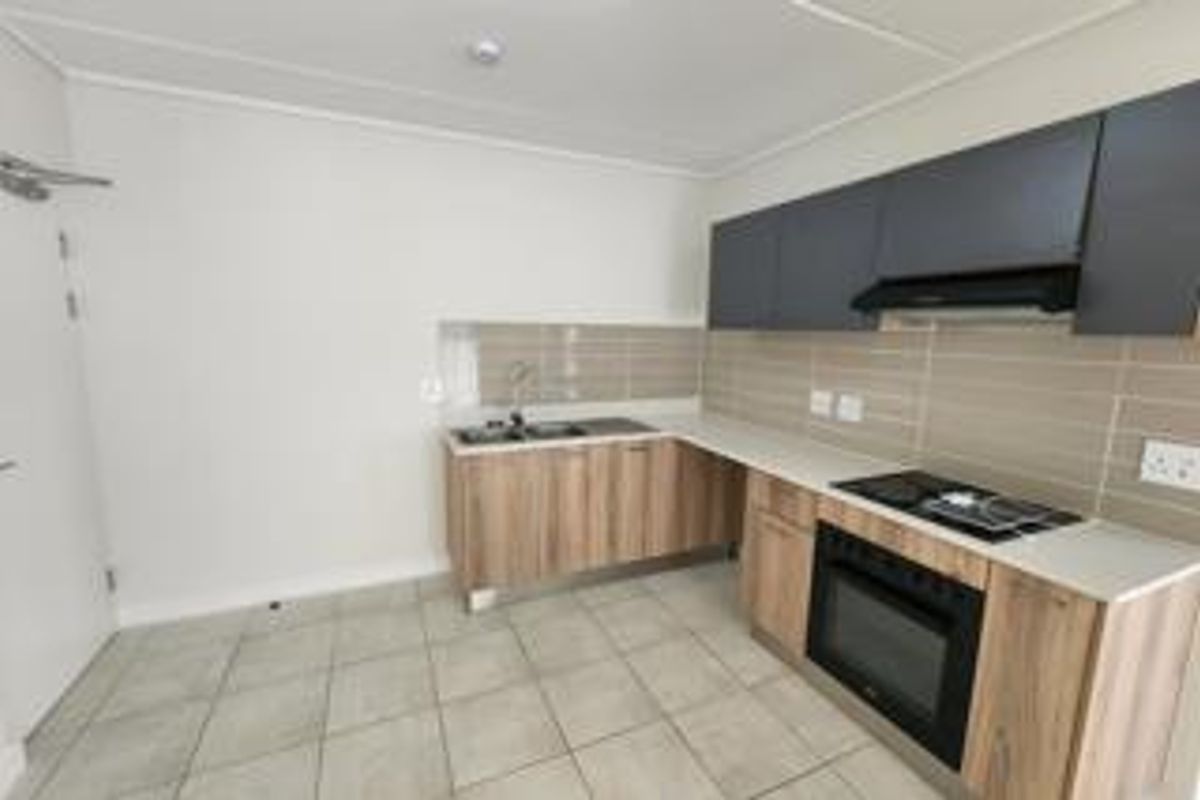 3-Bedroom Apartment for Sale in the Popular Greenbay Eco Estate - Photo 3