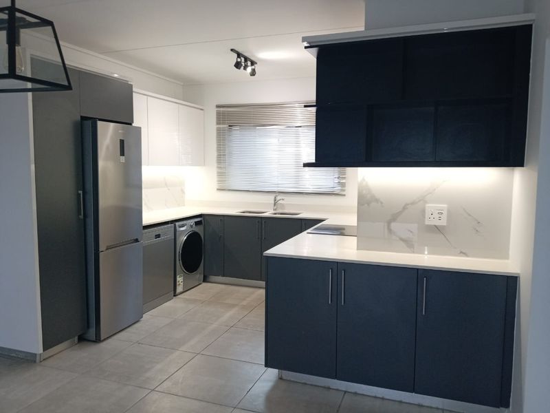 This 3 Bedroom apartment for sale in Izinga Eco Estate. - Photo 3