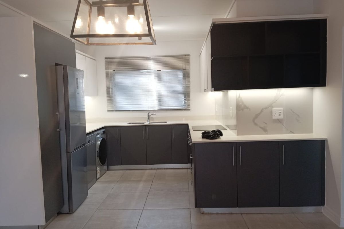 This 3 Bedroom apartment for sale in Izinga Eco Estate. - Photo 4