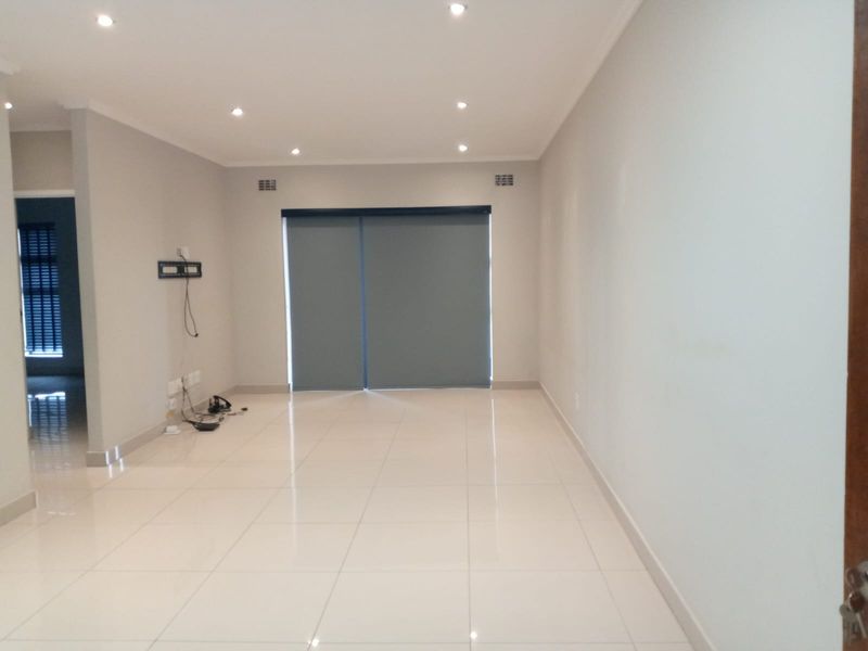 Apartment For Sale In Umhlanga - Photo 4