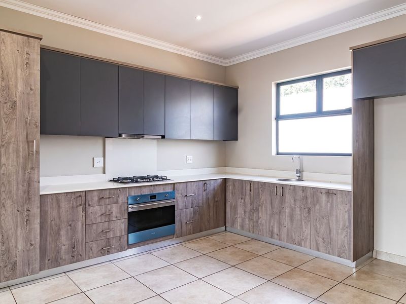 Live Smart, Live Secure - Photo 3