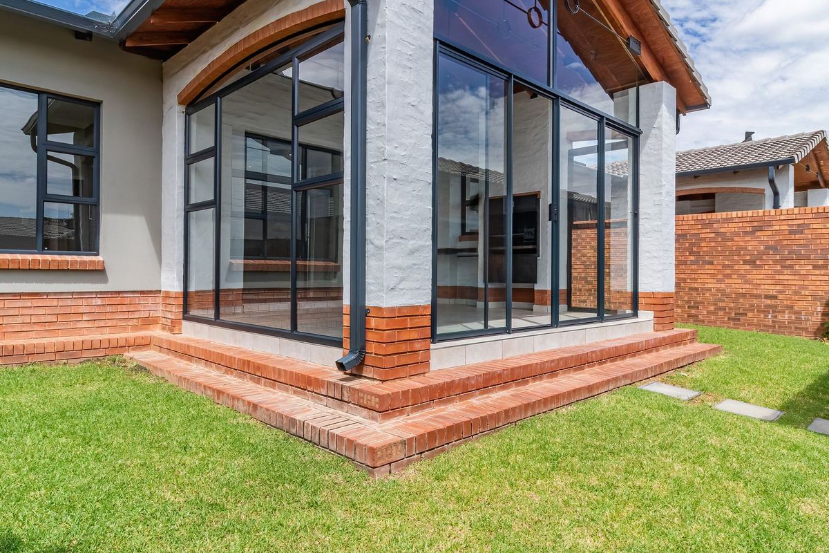 Live Smart, Live Secure - Photo 2