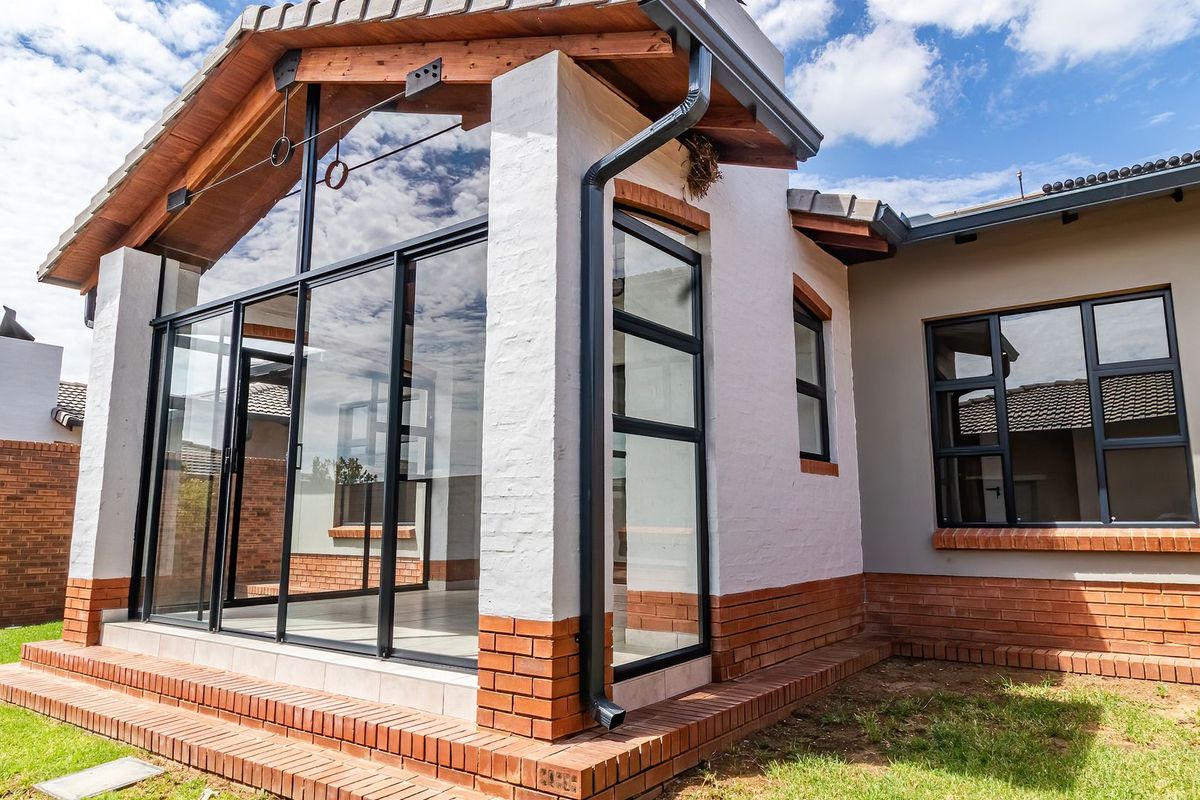 Live Smart, Live Secure - Photo 4