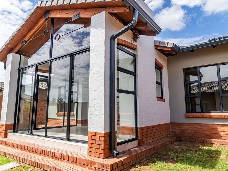 Live Smart, Live Secure - Photo 4