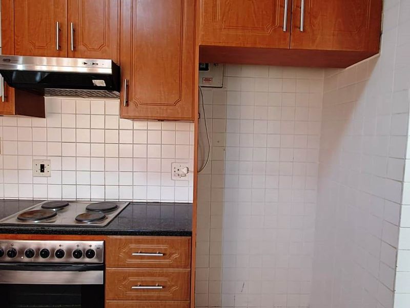 3 BED 1 BATH HOUSE WITH GARAGE FOR SALE - Photo 6