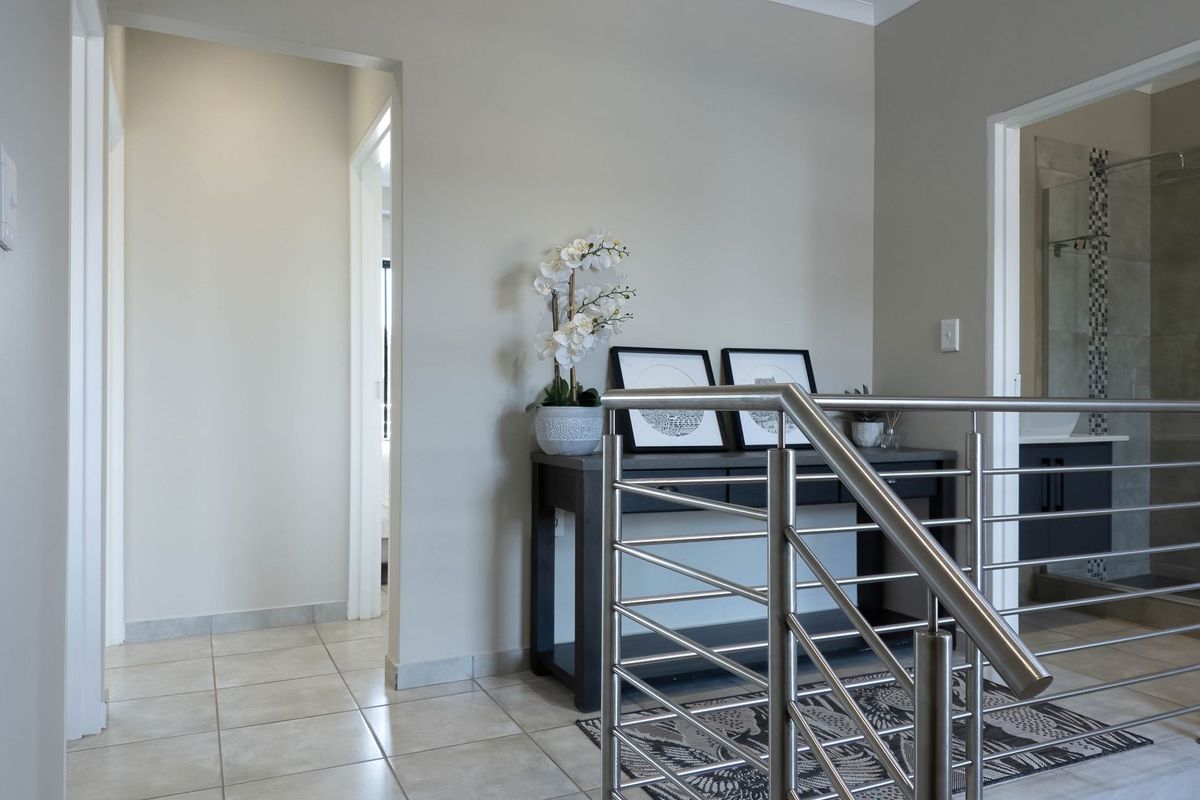 Your next address starts here - Photo 3