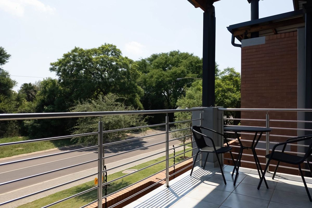 Your next address starts here - Photo 4