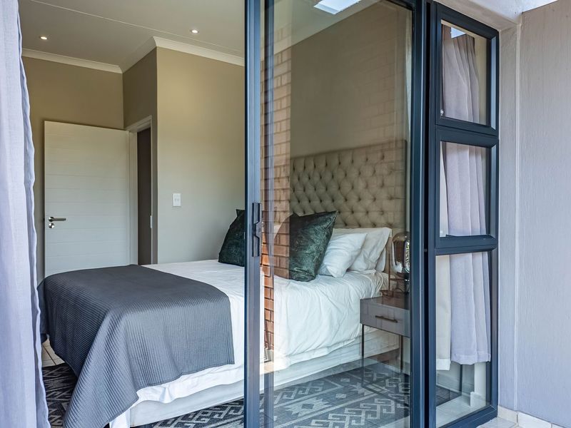 Your next address starts here - Photo 5