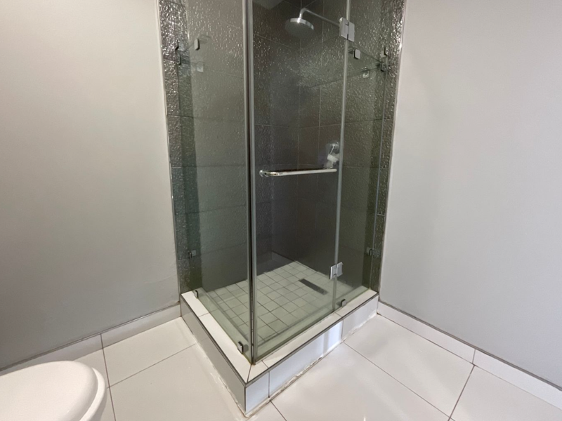 Modern Beachfront Apartment in La Mercy with uninterrupted sea views - Photo 9