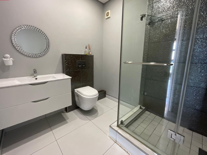 Modern Beachfront Apartment in La Mercy with uninterrupted sea views - Photo 8