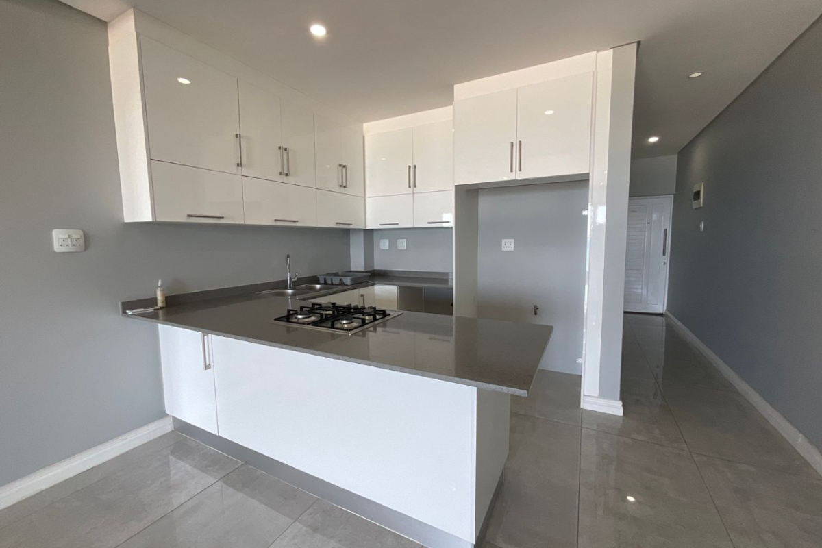 Modern Beachfront Apartment in La Mercy with uninterrupted sea views - Photo 2