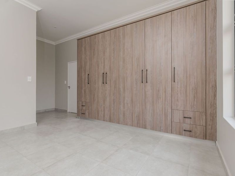 Styling Estate Living - Photo 9