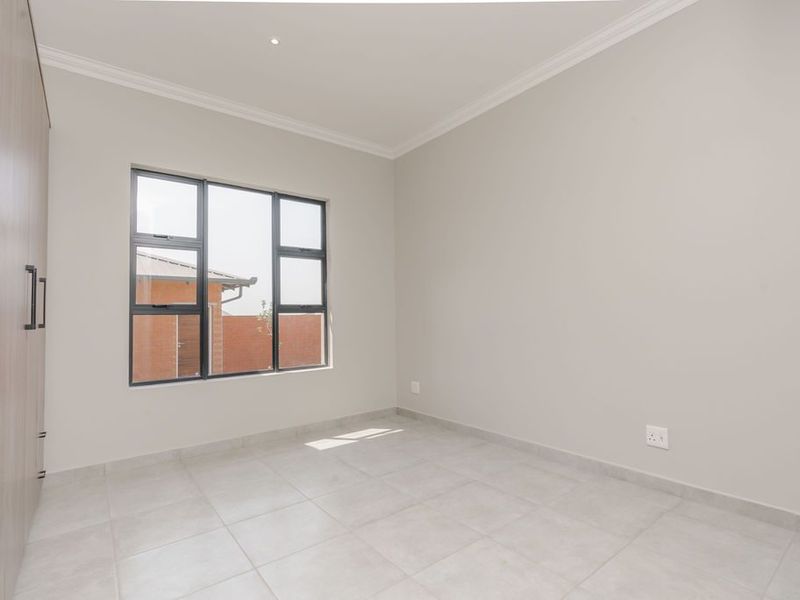 Styling Estate Living - Photo 6