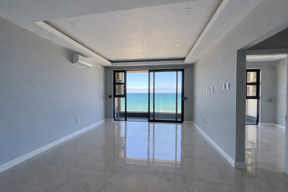 Modern Beachfront Apartment with Uninterrupted Sea Views - Excellent Investment Opportunity - Photo 3