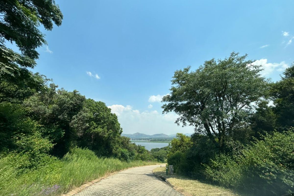 Epic 936sqm Vacant Land in Kosmos Estate – Unrivaled Magalies & Dam Panorama! - Photo 4