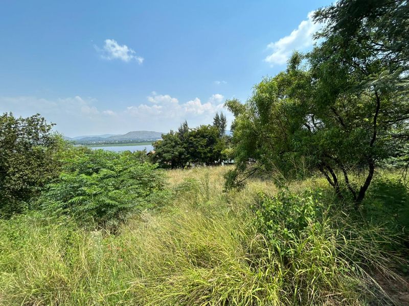 Epic 936sqm Vacant Land in Kosmos Estate – Unrivaled Magalies & Dam Panorama! - Photo 6