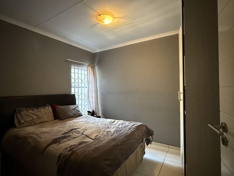 Townhouse Rental Monthly In Witbank - Photo 8