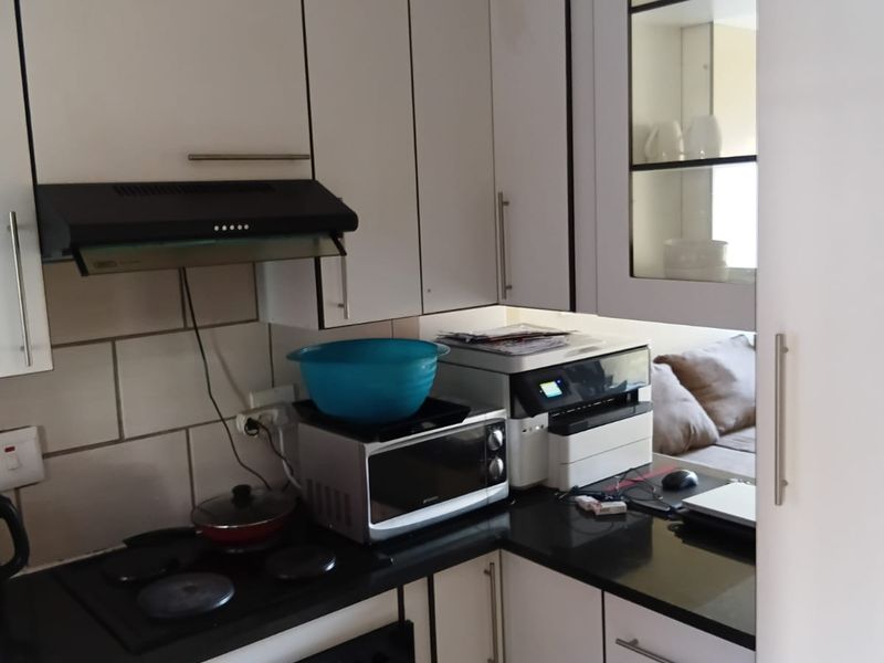 2 Bedroom 1 Bathroom Ground floor unit for sale - Photo 9