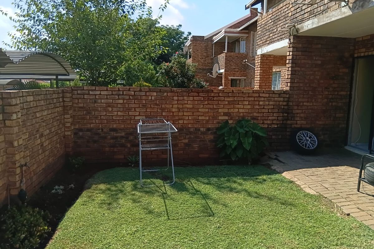 2 Bedroom 1 Bathroom Ground floor unit for sale - Photo 2