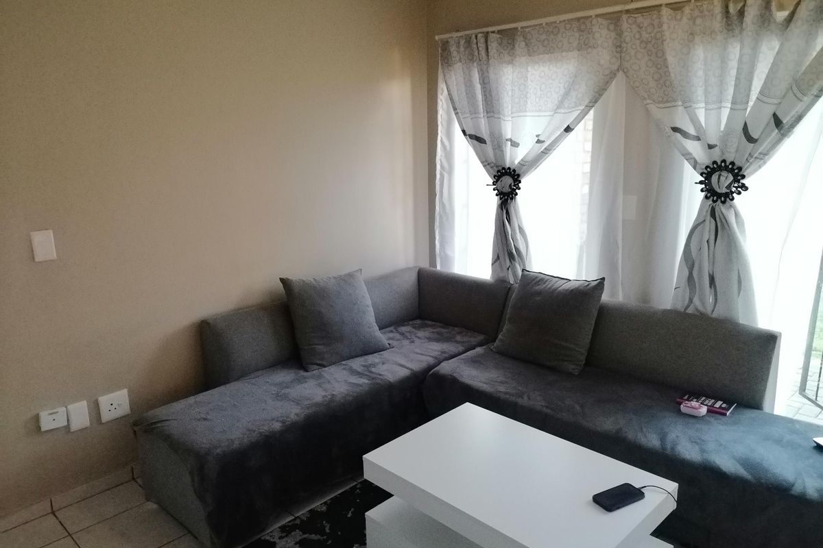 2 Bedroom 1 Bathroom Ground floor unit for sale - Photo 2