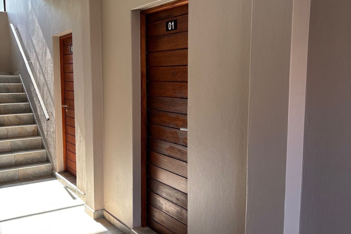 Secure Modern 1-Bedroom Apartments – 232 on Kent - Photo 2