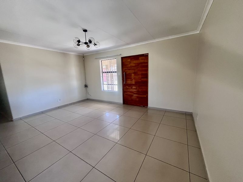 House For Sale In Witbank - Photo 5