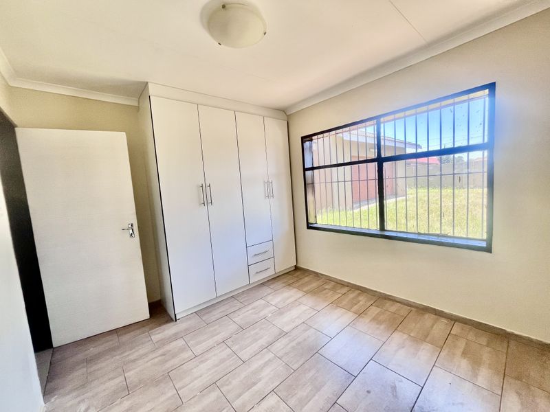 House For Sale In Witbank - Photo 9