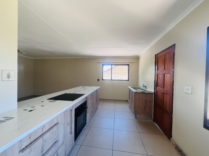 House For Sale In Witbank - Photo 3