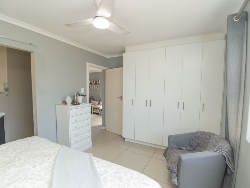 Move-In Ready 3-Bedroom Home with Excellent Security - Photo 10