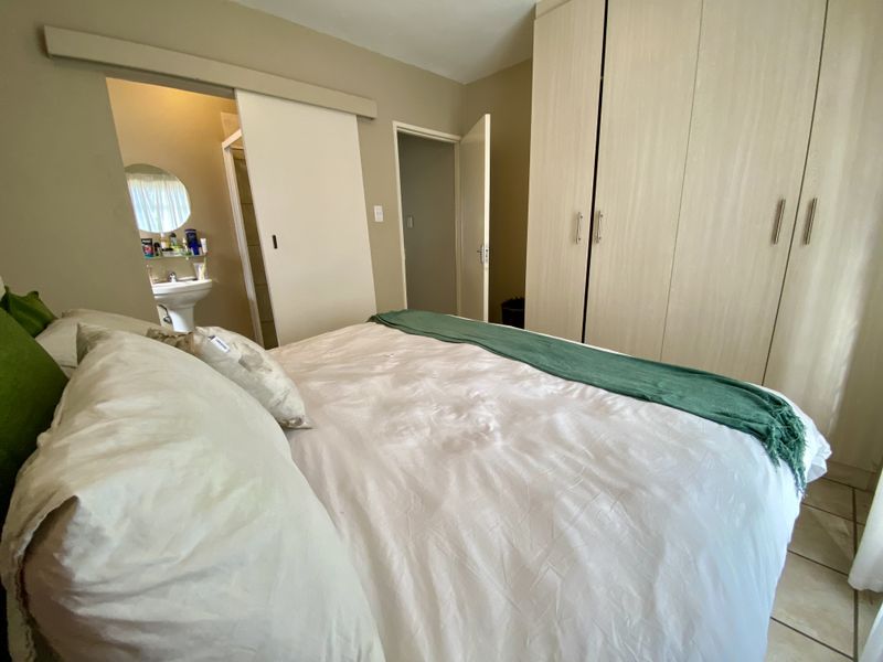 2 Bedroom Apartment for Sale in Lockwood - Photo 9