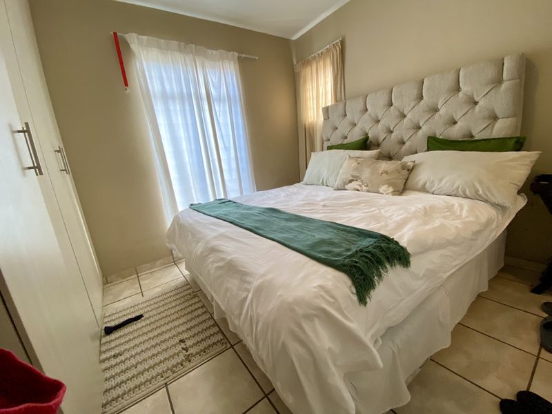 2 Bedroom Apartment for Sale in Lockwood - Photo 8