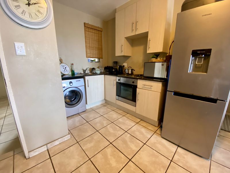 2 Bedroom Apartment for Sale in Lockwood - Photo 6