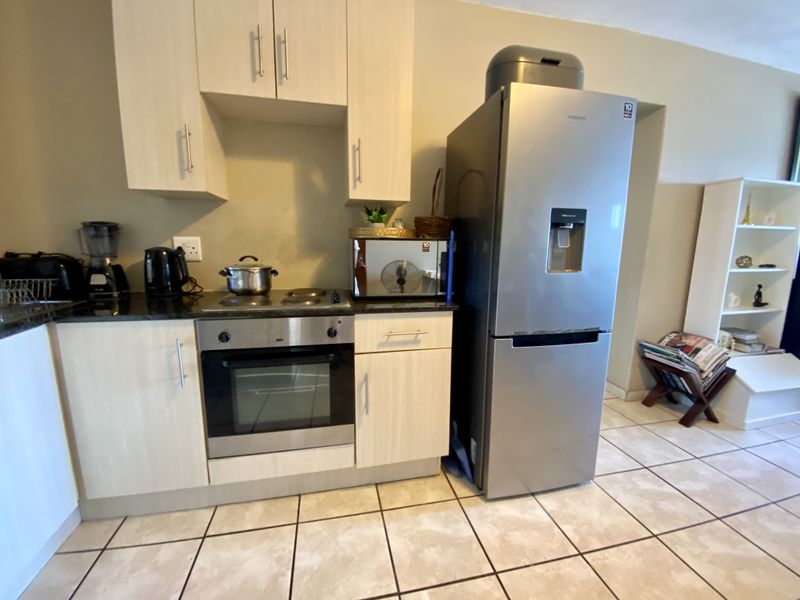 2 Bedroom Apartment for Sale in Lockwood - Photo 7