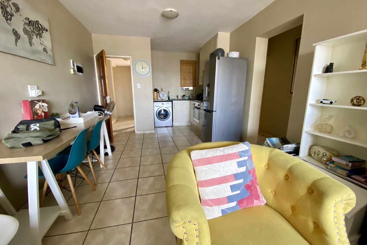 2 Bedroom Apartment for Sale in Lockwood - Photo 5