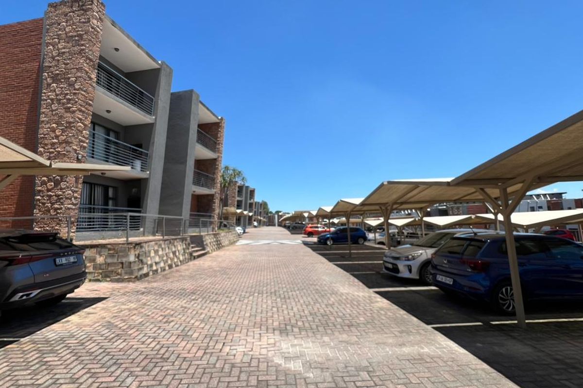 2 Bedroom Apartment for Sale in Lockwood - Photo 2