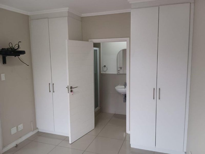 Sleek 3 Bedroom To Let Umhlanga Ridge - Photo 10